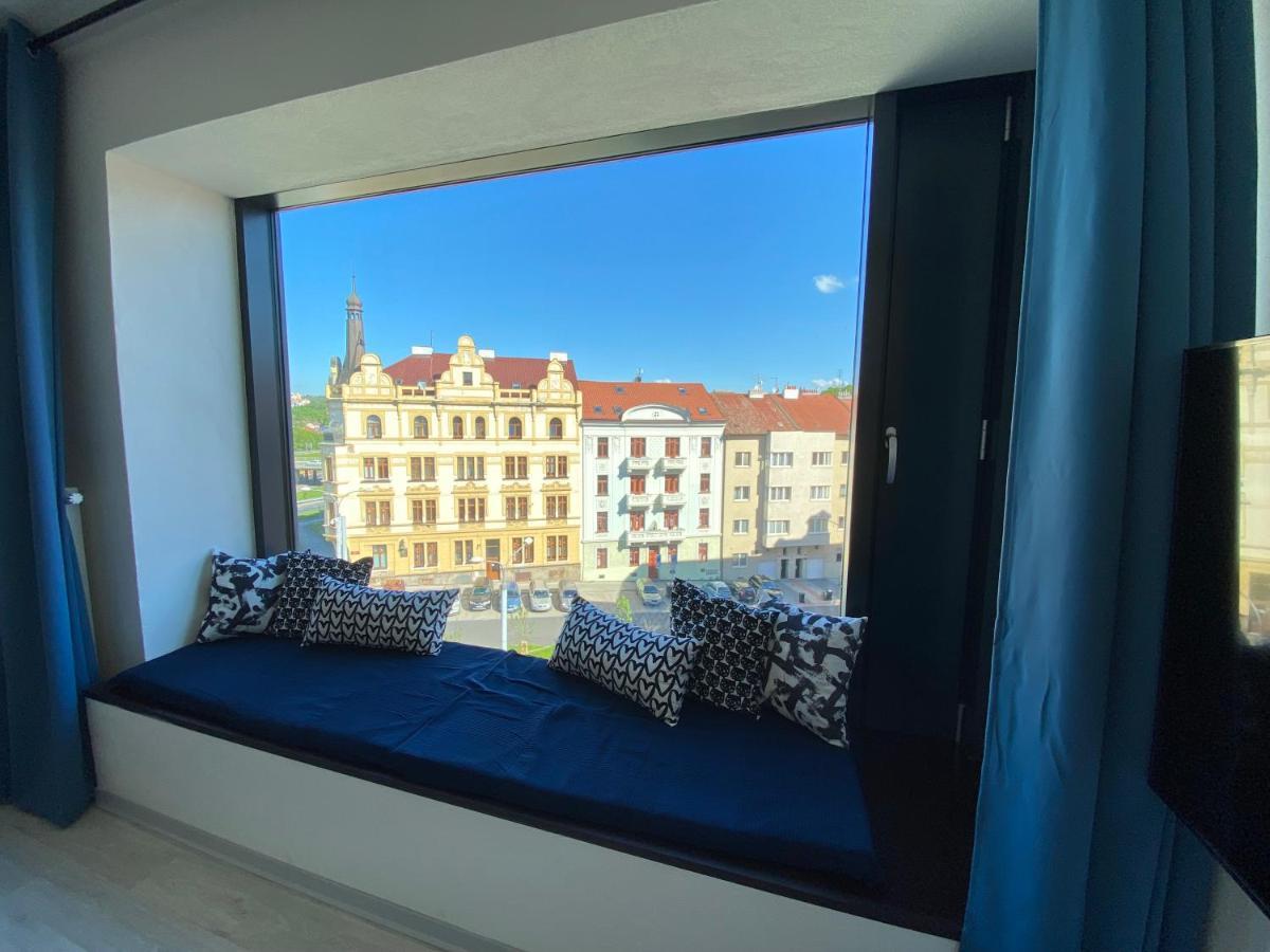 Cozy Studio With Garage In The City Center Plzen Ngoại thất bức ảnh